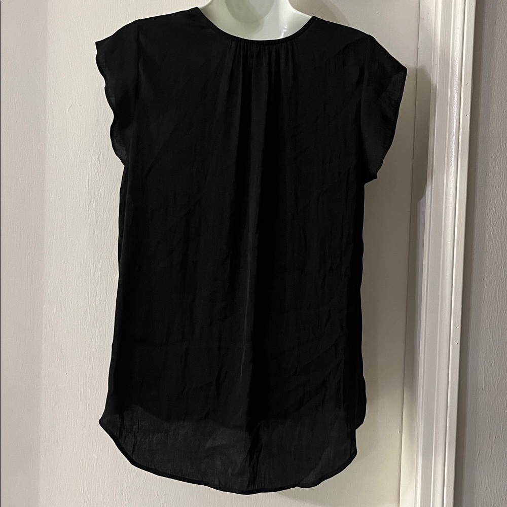 Maison d’ Amelie Black V-Neck Button Blouse - Picture 3 of 8